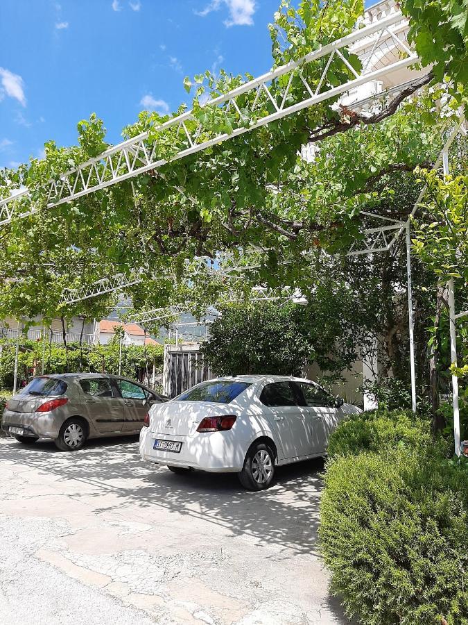 Apartments And Rooms With Parking Space Kastel Stafilic, Kastela - 18673 Εξωτερικό φωτογραφία