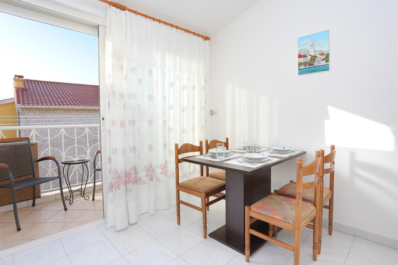 Apartments And Rooms With Parking Space Kastel Stafilic, Kastela - 18673 Εξωτερικό φωτογραφία