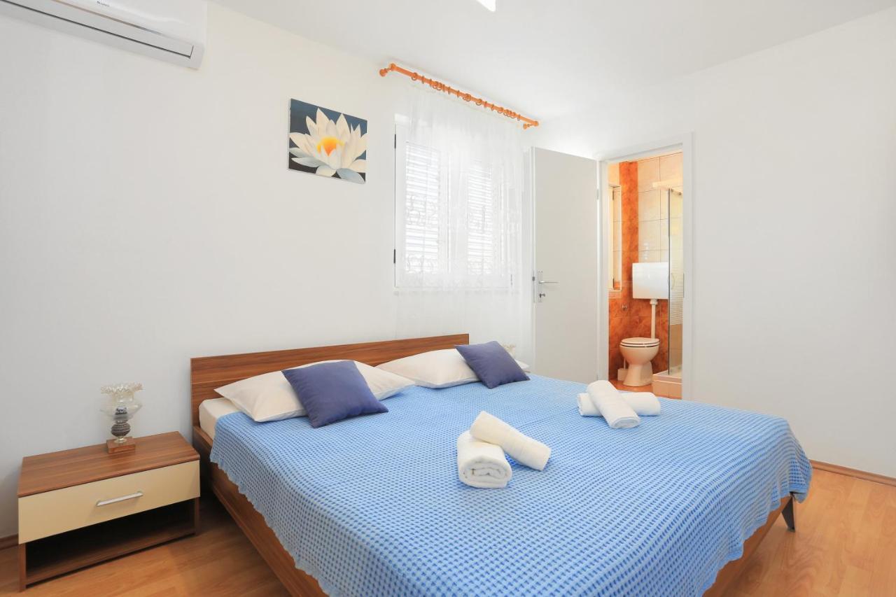 Apartments And Rooms With Parking Space Kastel Stafilic, Kastela - 18673 Εξωτερικό φωτογραφία