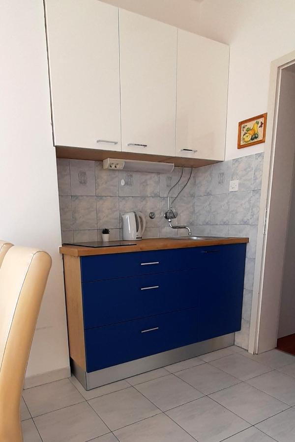 Apartments And Rooms With Parking Space Kastel Stafilic, Kastela - 18673 Εξωτερικό φωτογραφία